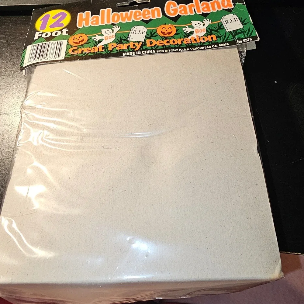 NIP Vintage Plastic Halloween Garland 12 Foot NOS Ghost‎ Pumpkin Tombstone